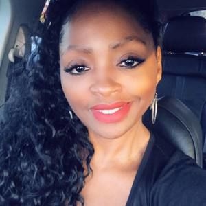 Meet your Posher, Tia